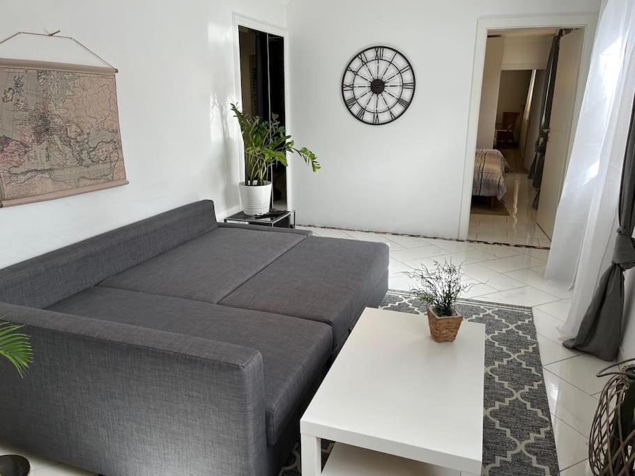 Barrierefreie Schoene Wohnung Im Eg كوسن المظهر الخارجي الصورة
