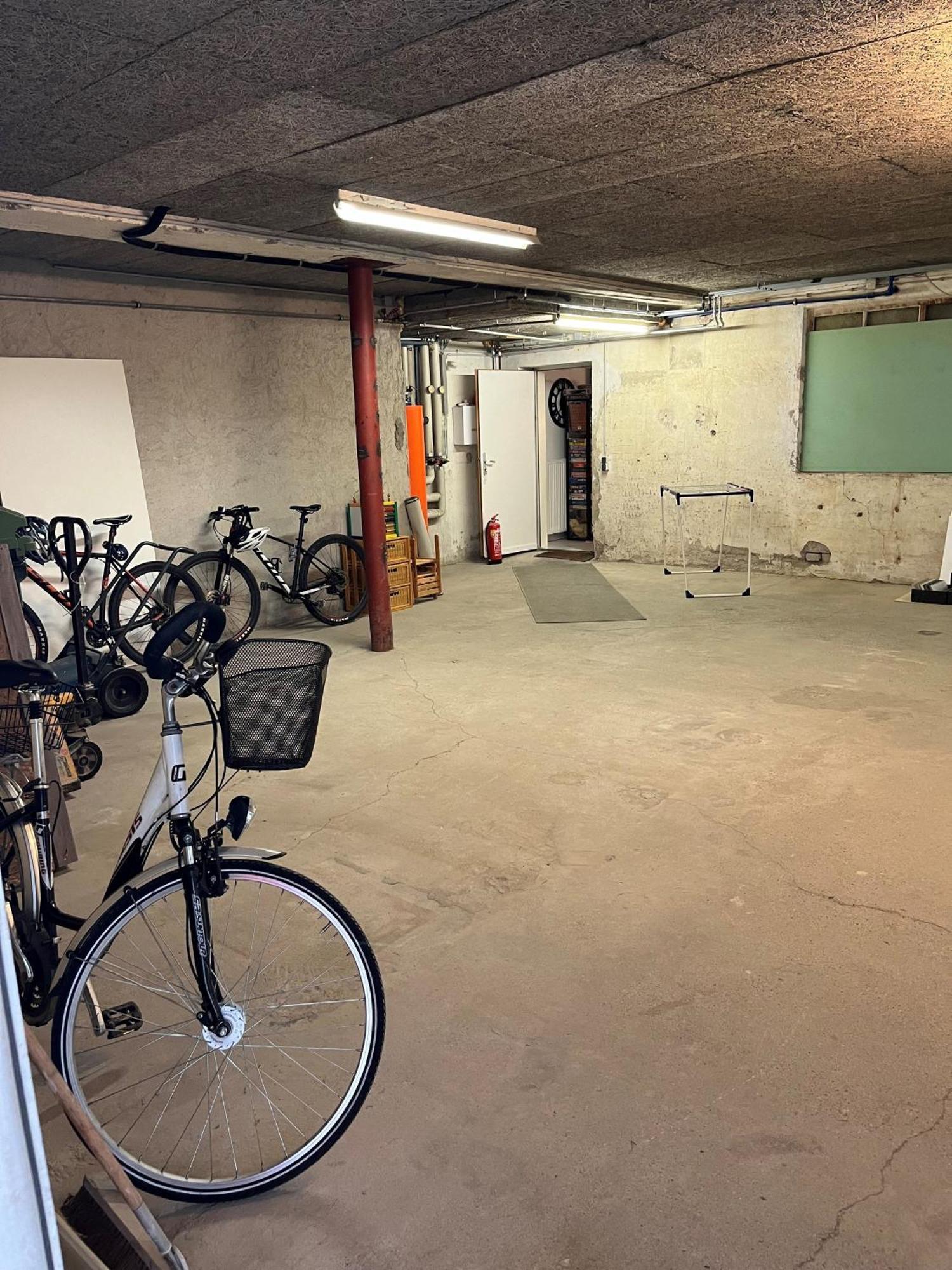 Barrierefreie Schoene Wohnung Im Eg كوسن المظهر الخارجي الصورة