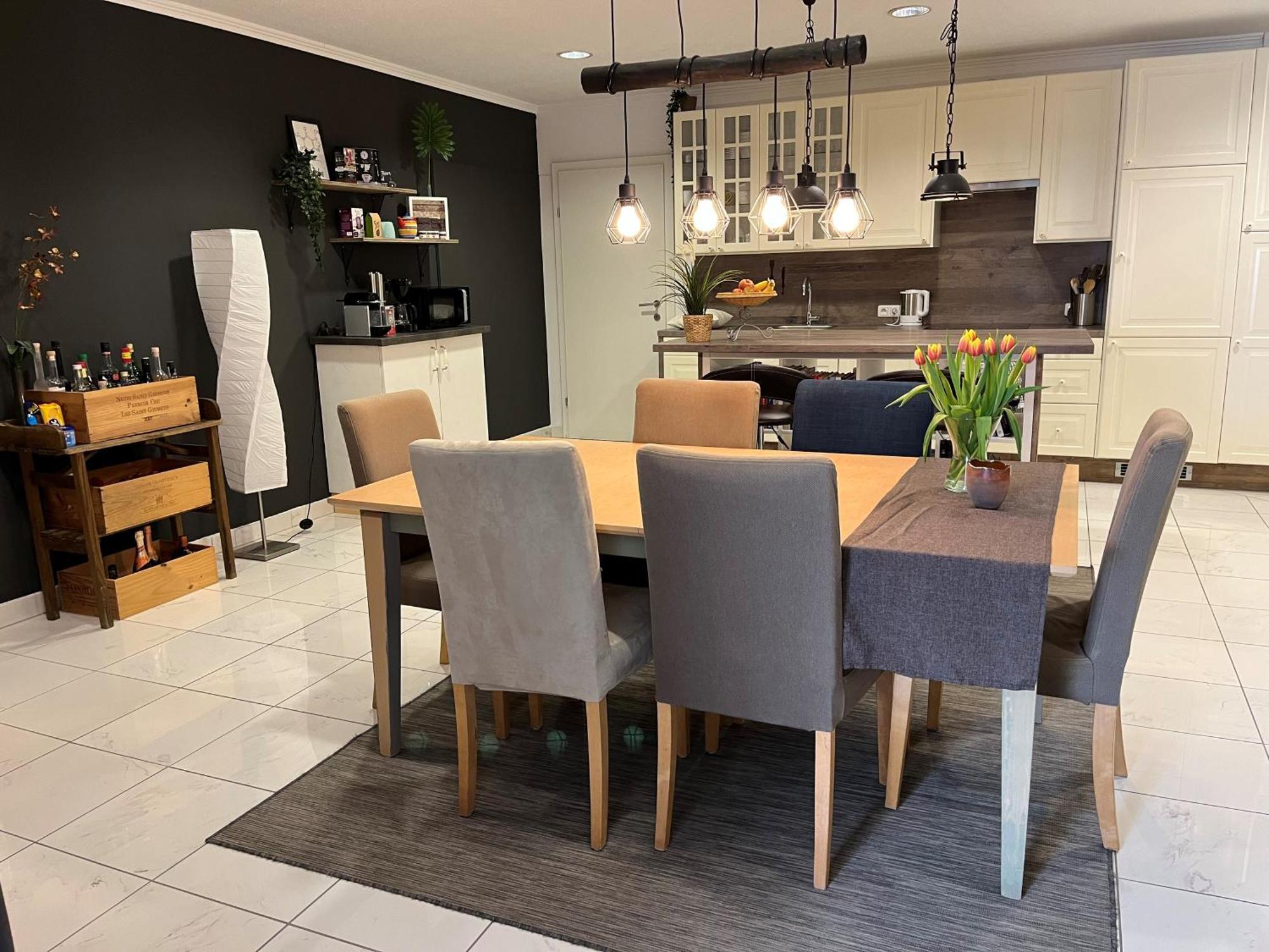 Barrierefreie Schoene Wohnung Im Eg كوسن المظهر الخارجي الصورة
