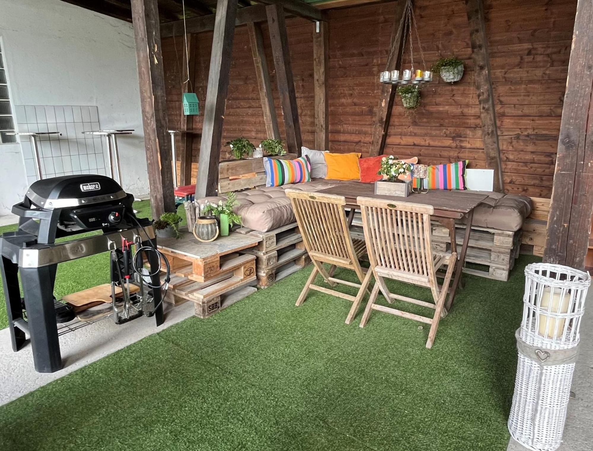 Barrierefreie Schoene Wohnung Im Eg كوسن المظهر الخارجي الصورة